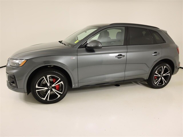 2025 Audi Q5 45 S line Premium Plus photo 2