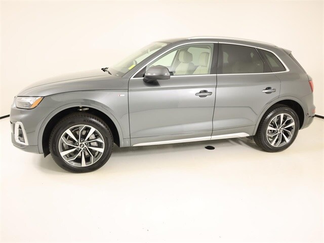 2025 Audi Q5 45 S line Premium Plus photo 2