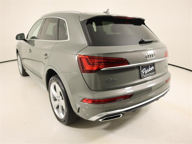 2025 Audi Q5 45 S line Premium Plus photo 3
