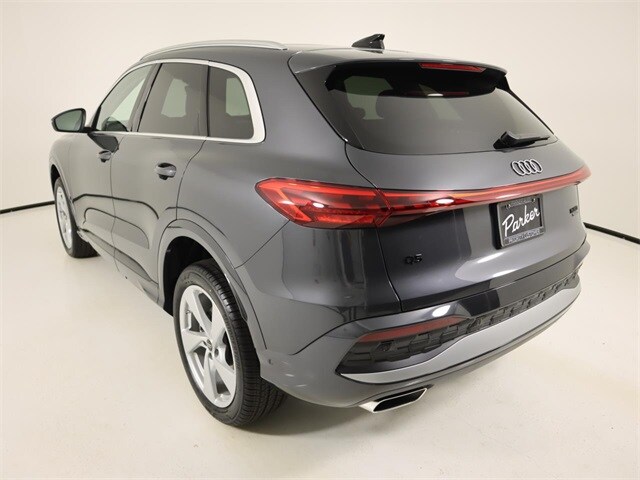 2025 Audi Q5 2.0T Premium Plus photo 2