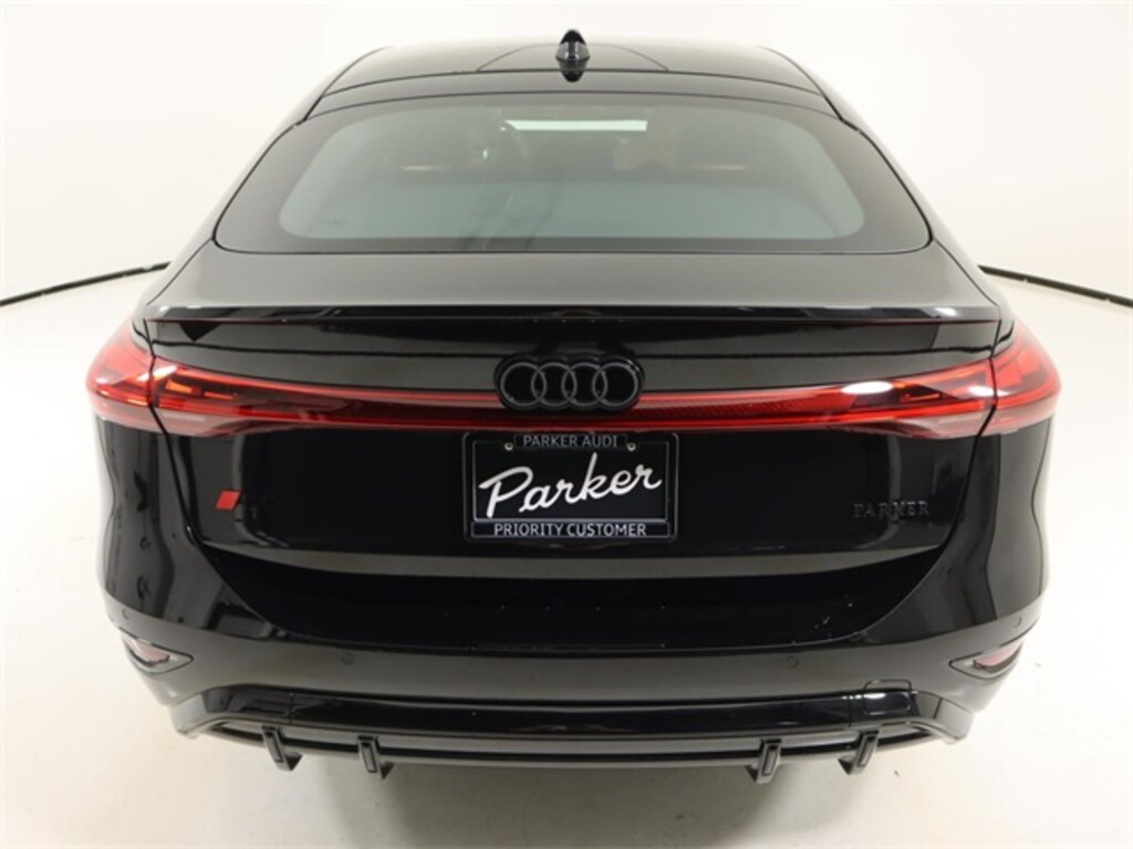 New 2025 Audi S6 Sportback e-tron Prestige Sedan