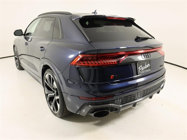 2024 Audi RS Q8 photo 3