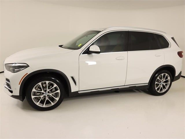 Used 2022 BMW X5 40i with VIN 5UXCR6C04N9N07437 for sale in Little Rock, AR
