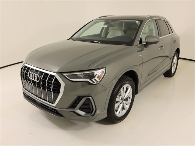 2025 Audi Q3 S Line Premium's photo