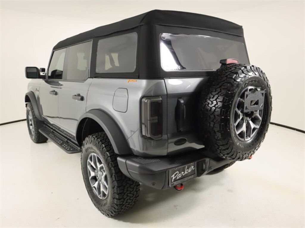 Used 2024 Ford Bronco Badlands SUV