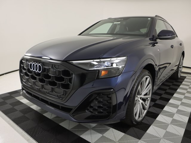  Audi Q8