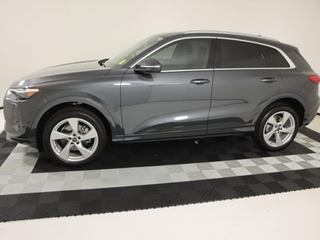 Certified 2025 Audi Q5 2.0T Premium Plus SUV