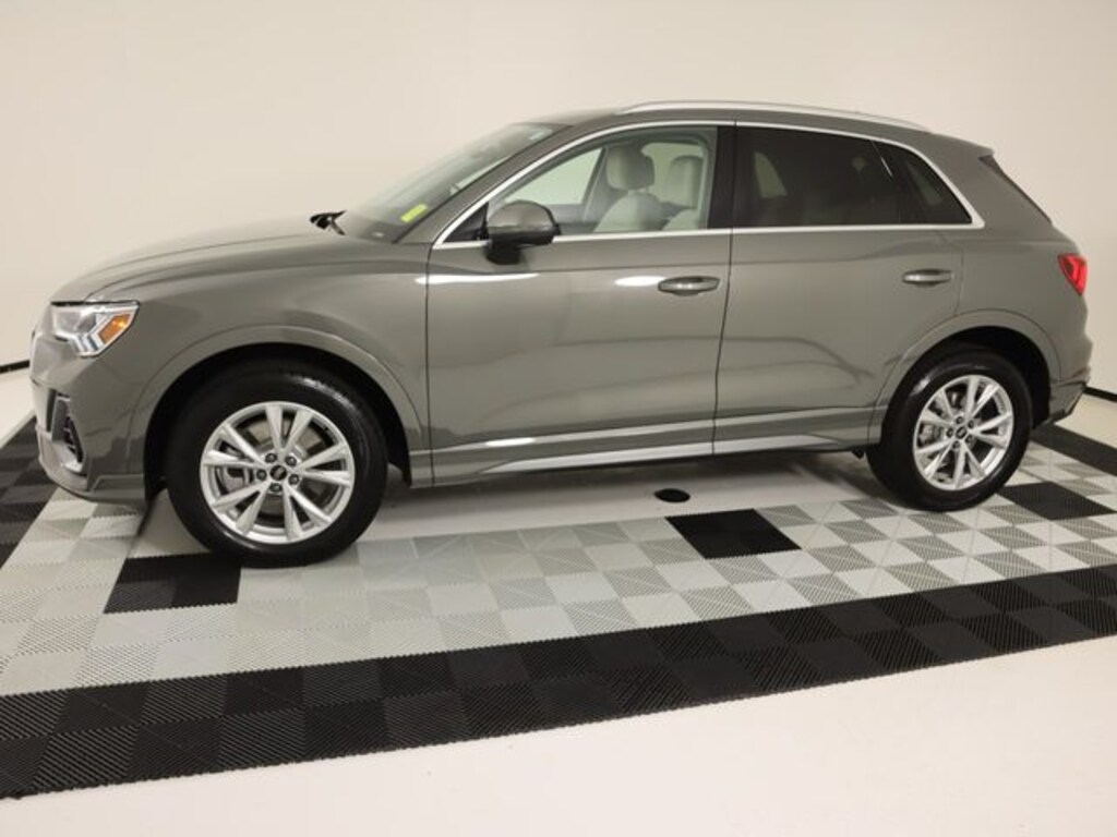 Certified 2025 Audi Q3 Premium SUV