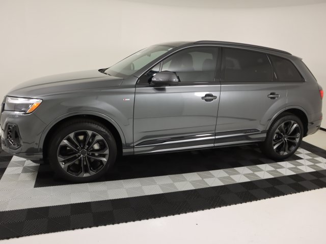 New 2026 Audi Q7 55 Premium SUV