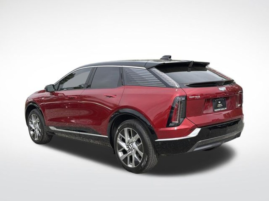 New 2026 CADILLAC OPTIQ Luxury SUV