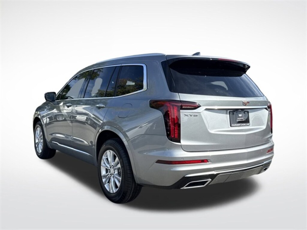 New 2025 CADILLAC XT6 Luxury SUV