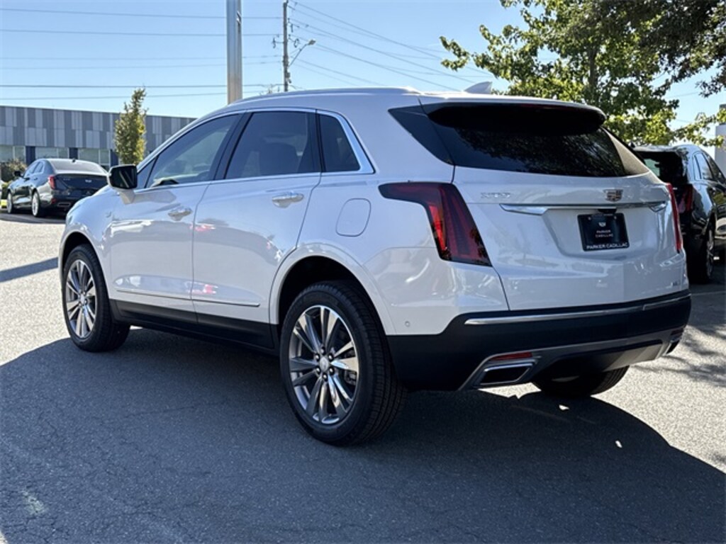 New 2025 CADILLAC XT5 Premium Luxury SUV