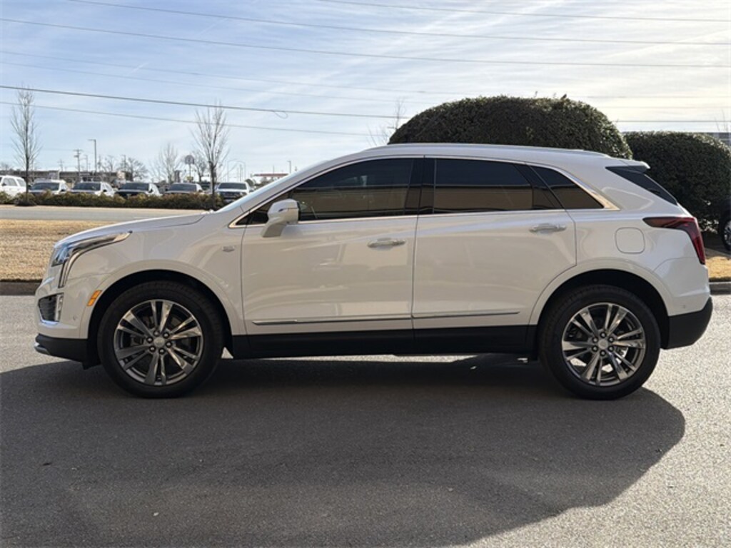 New 2025 CADILLAC XT5 Premium Luxury SUV