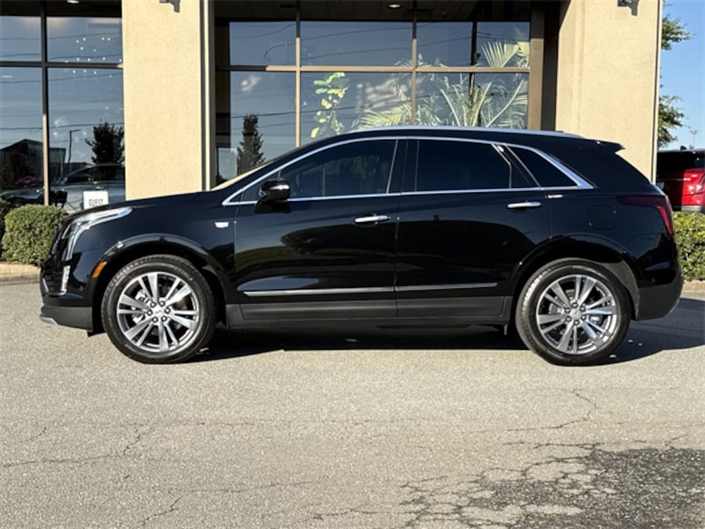 New 2025 CADILLAC XT5 Premium Luxury SUV