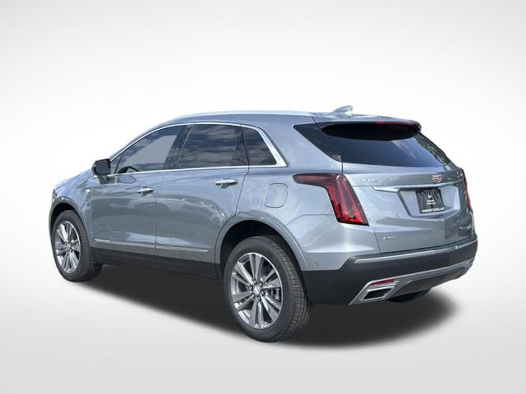 New 2026 CADILLAC XT5 Premium Luxury SUV