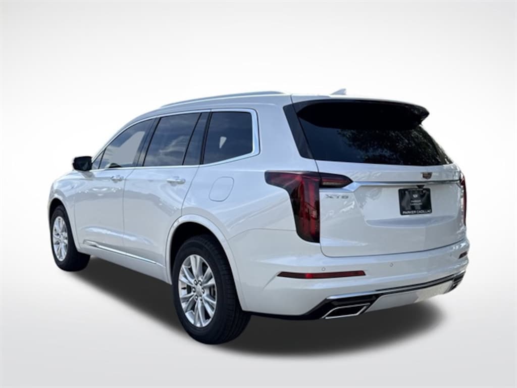 New 2025 CADILLAC XT6 Luxury SUV