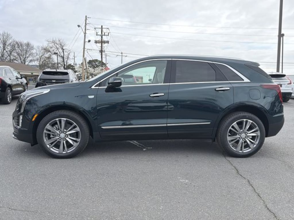 New 2026 CADILLAC XT5 Premium Luxury SUV