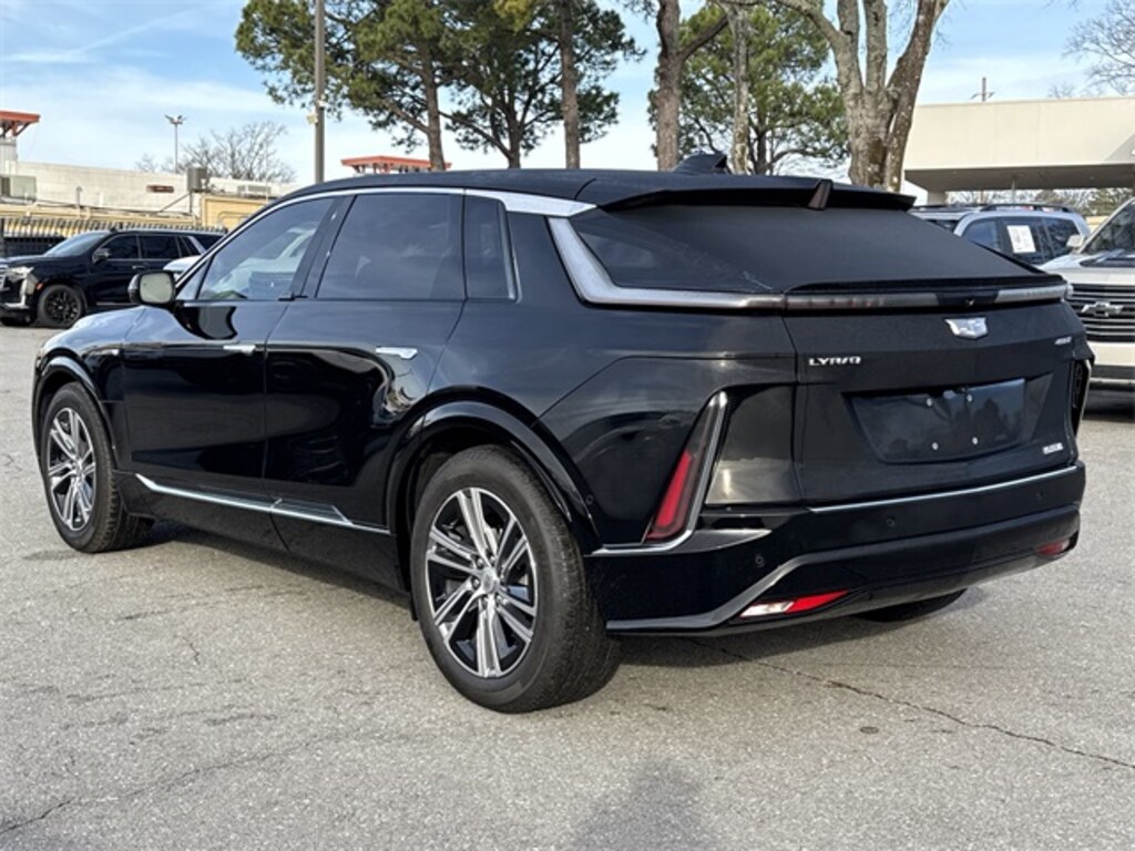 Certified 2023 CADILLAC LYRIQ Luxury SUV