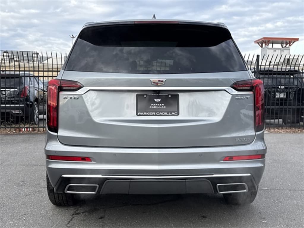 New 2025 CADILLAC XT6 Luxury SUV
