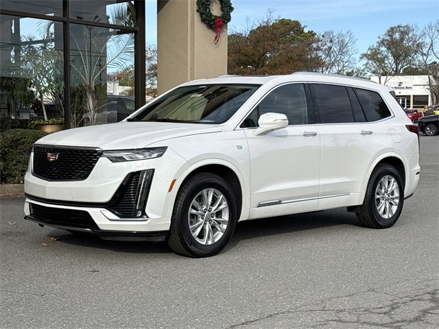 2025 Cadillac XT6 Luxury's photo