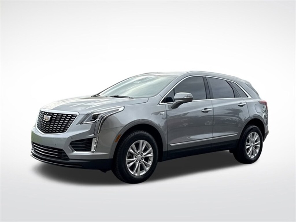 New 2025 CADILLAC XT5 Luxury SUV