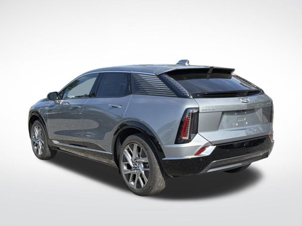 New 2026 CADILLAC OPTIQ Luxury SUV