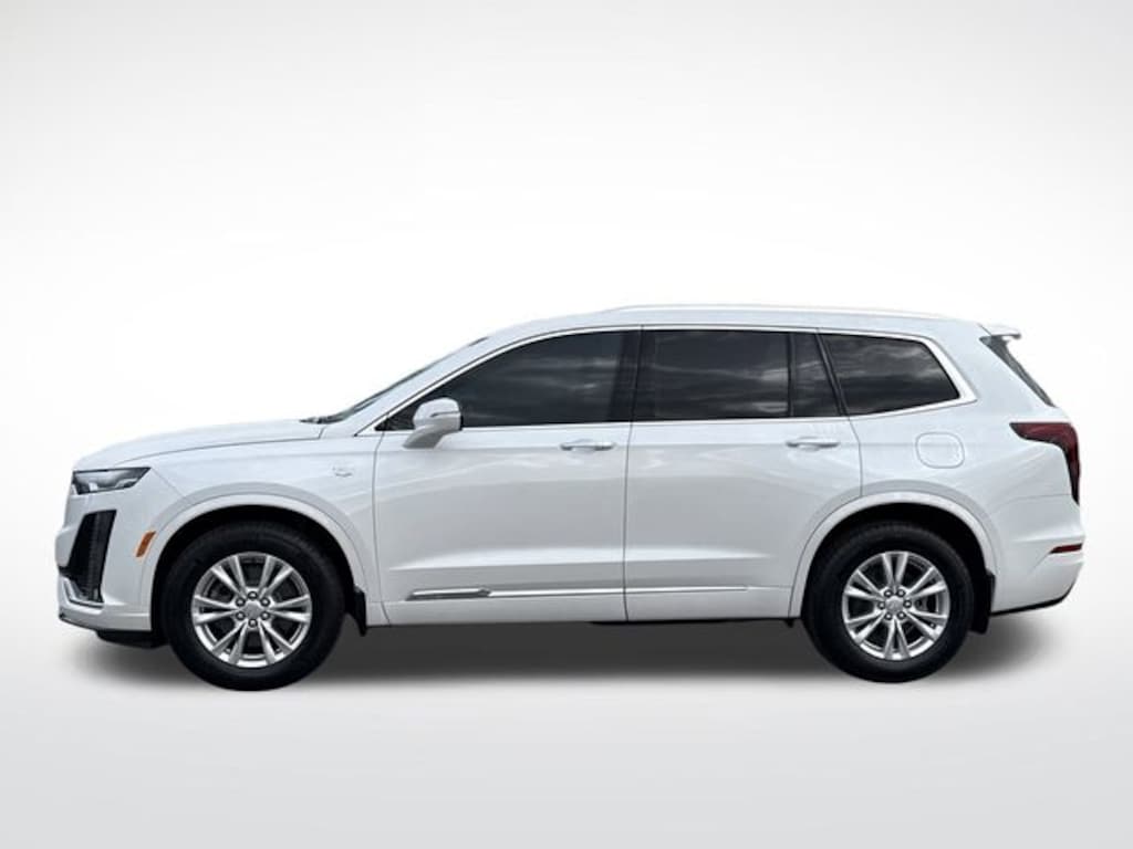 New 2025 CADILLAC XT6 Luxury SUV