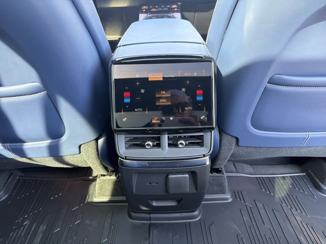 2026 Cadillac VISTIQ Premium Luxury - Photo 21