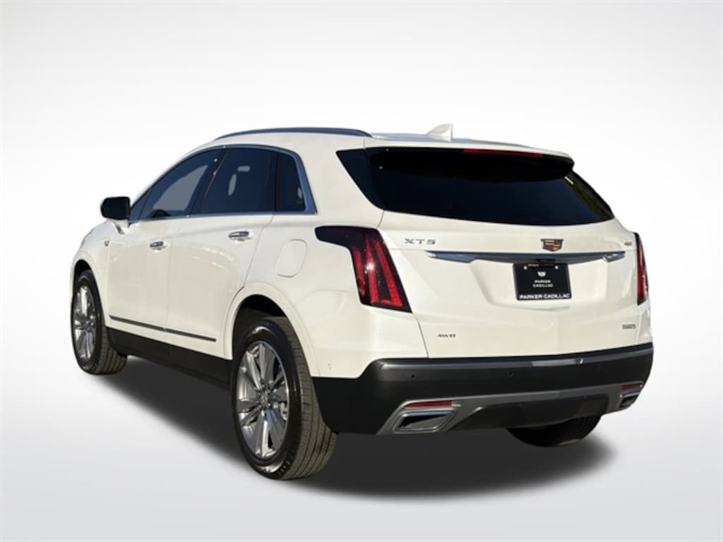 New 2026 CADILLAC XT5 Premium Luxury SUV