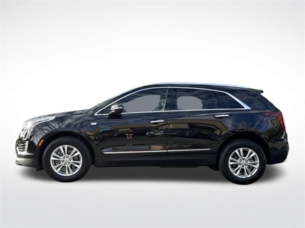New 2025 CADILLAC XT5 Luxury SUV