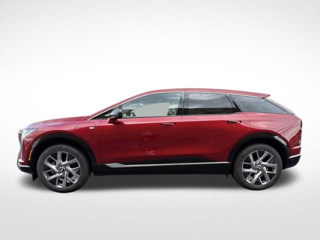 New 2026 CADILLAC OPTIQ Luxury SUV