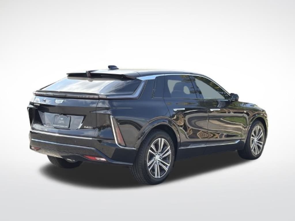 New 2027 CADILLAC LYRIQ Luxury SUV