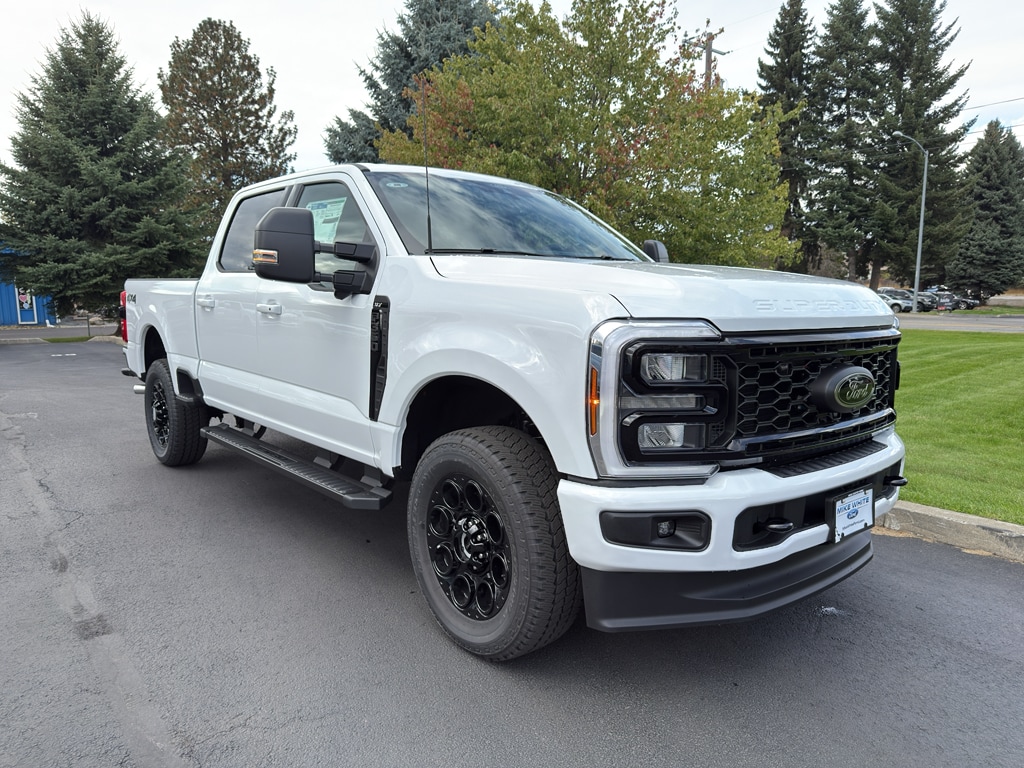 2026 Ford F-350 Super Duty XLT's photo