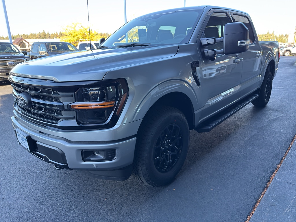 New 2025 Ford F-150 XLT Truck SuperCrew Cab