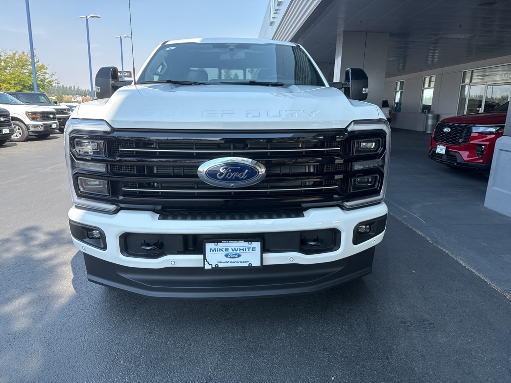 New 2026 Ford F-350 Platinum Truck Crew Cab