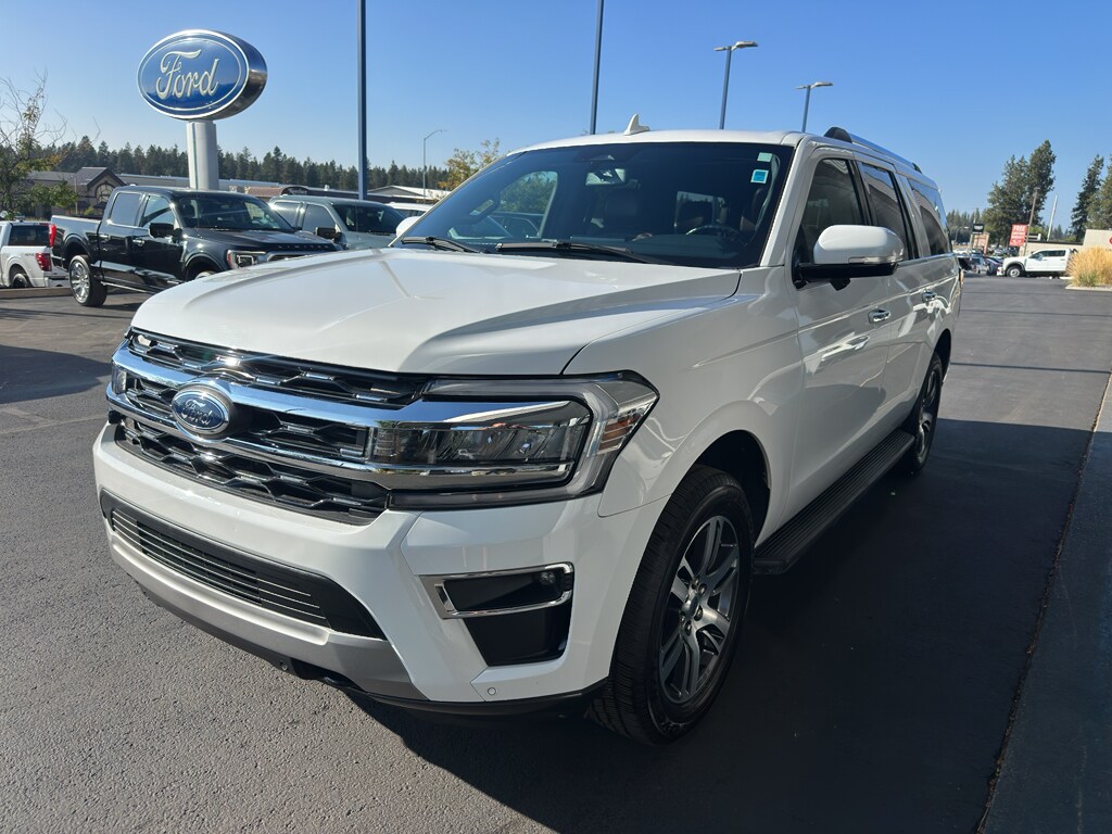 2024 Ford Expedition MAX Limited photo 3