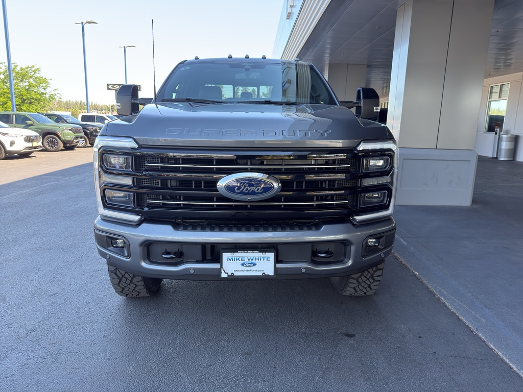 New 2026 Ford F-350 Platinum Truck Crew Cab