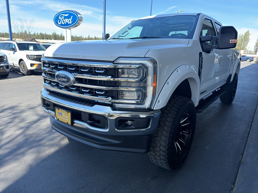 Used 2025 Ford F-350 Lariat Super Duty Crew Cab