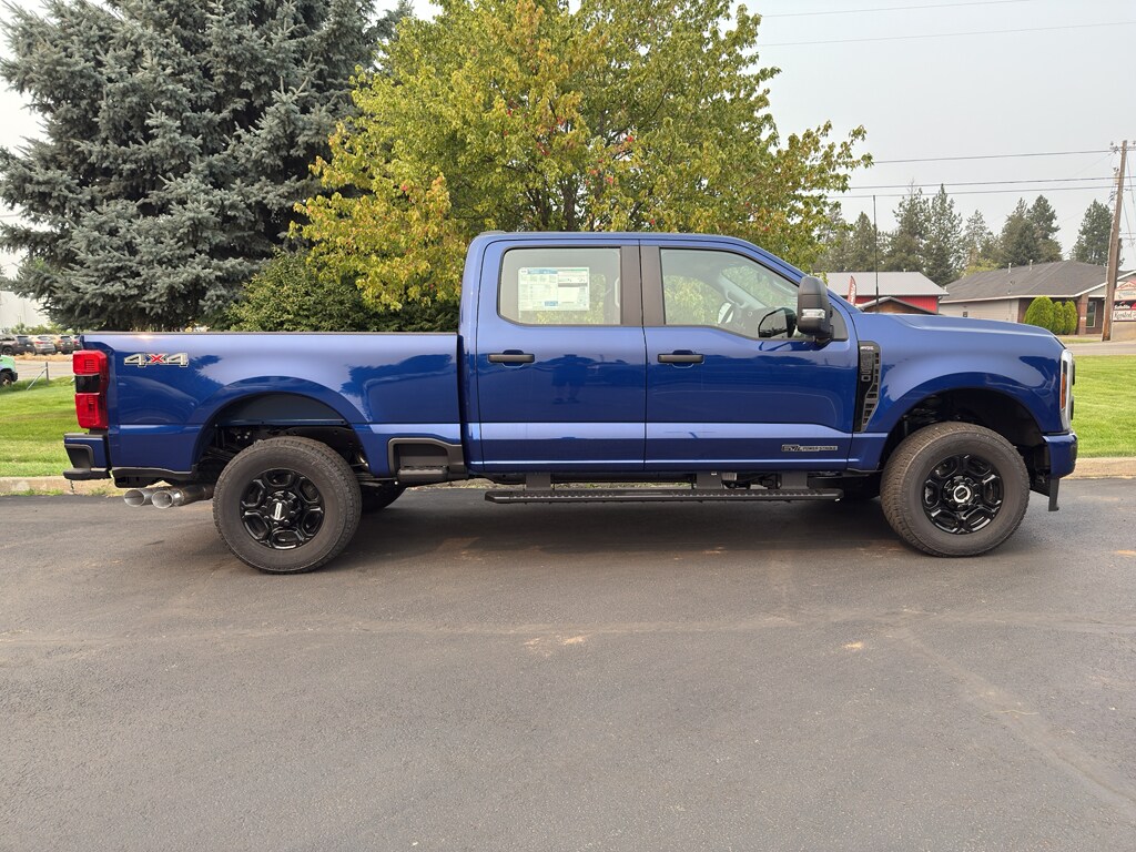 2026 Ford F-350 XL photo 4