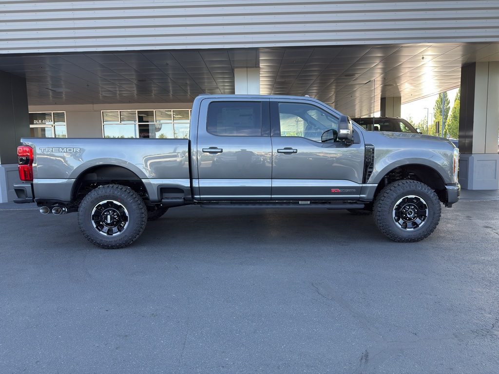 New 2026 Ford F-350 Platinum Truck Crew Cab