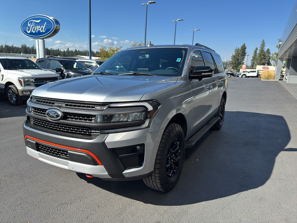 2023 Ford Expedition Timberline photo 3