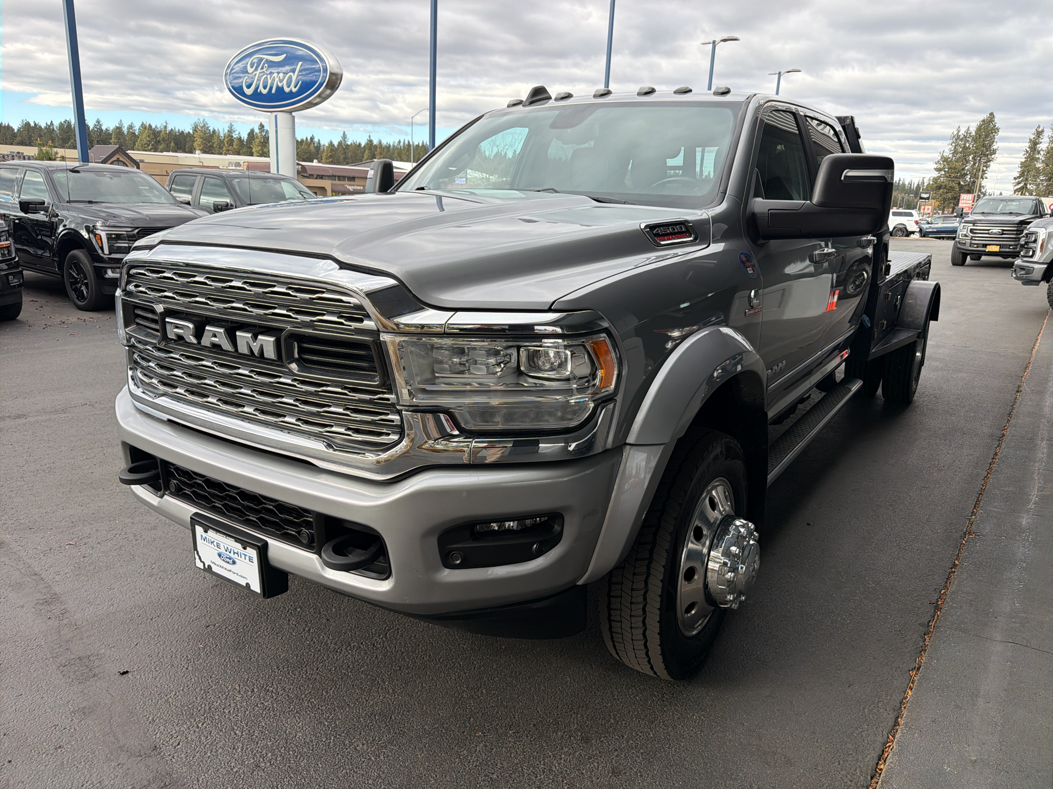 Used 2023 Ram 4500 Chassis Cab Tradesman/SLT/Laramie/Limited Crew Cab Truck