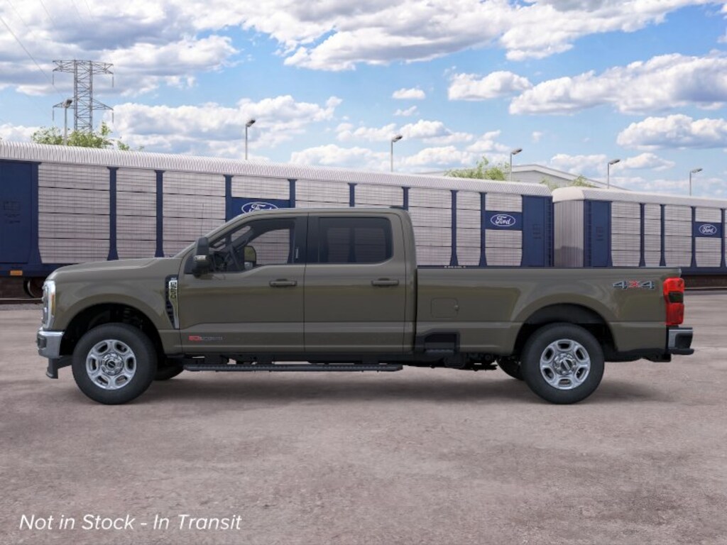 New 2026 Ford F-250 XLT Truck Crew Cab