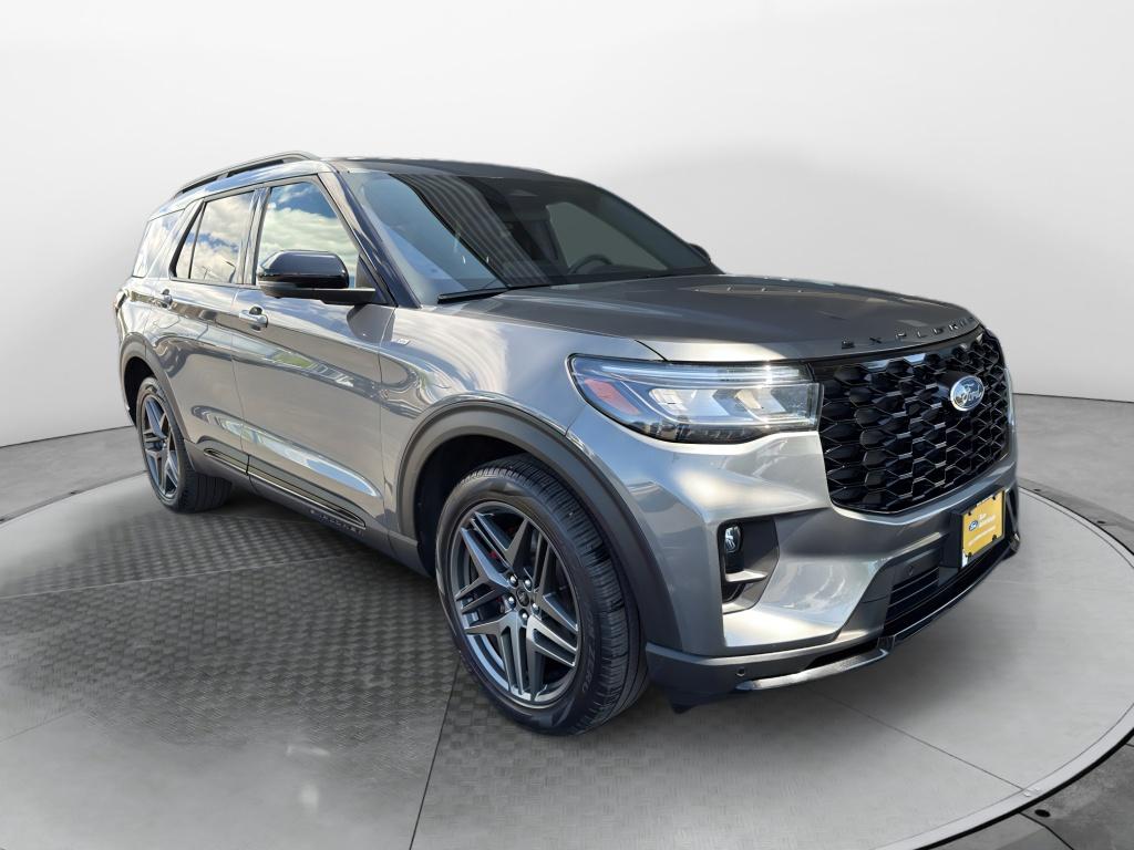 2025 Ford Explorer ST-LINE 4WD (PL535)'s photo