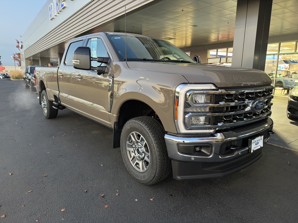 New 2026 Ford F-350 Lariat Truck Crew Cab