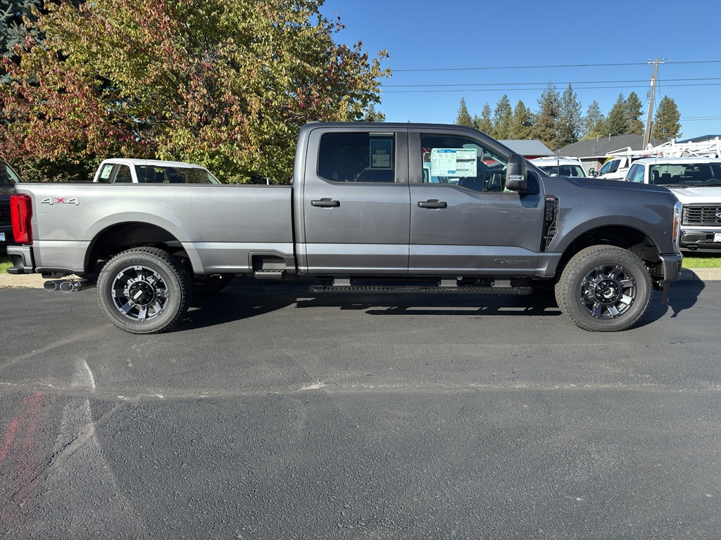 New 2026 Ford F-250 XL Truck Crew Cab