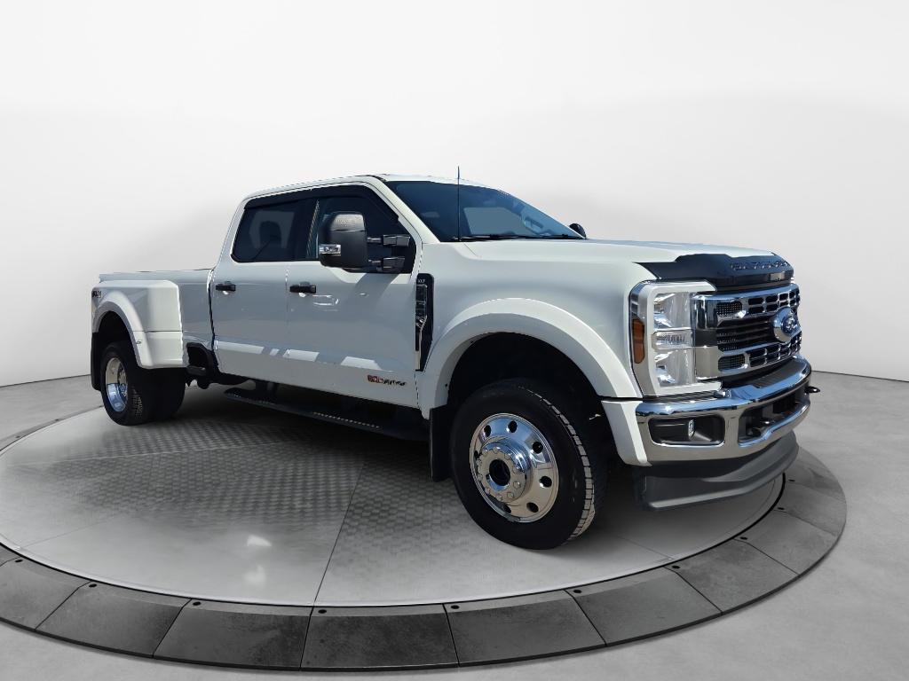2025 Ford Superduty XLT DRW CREW CAB LONG BED TRUCK