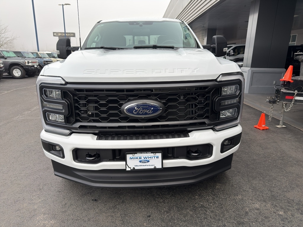 New 2026 Ford F-250 XL Truck Crew Cab