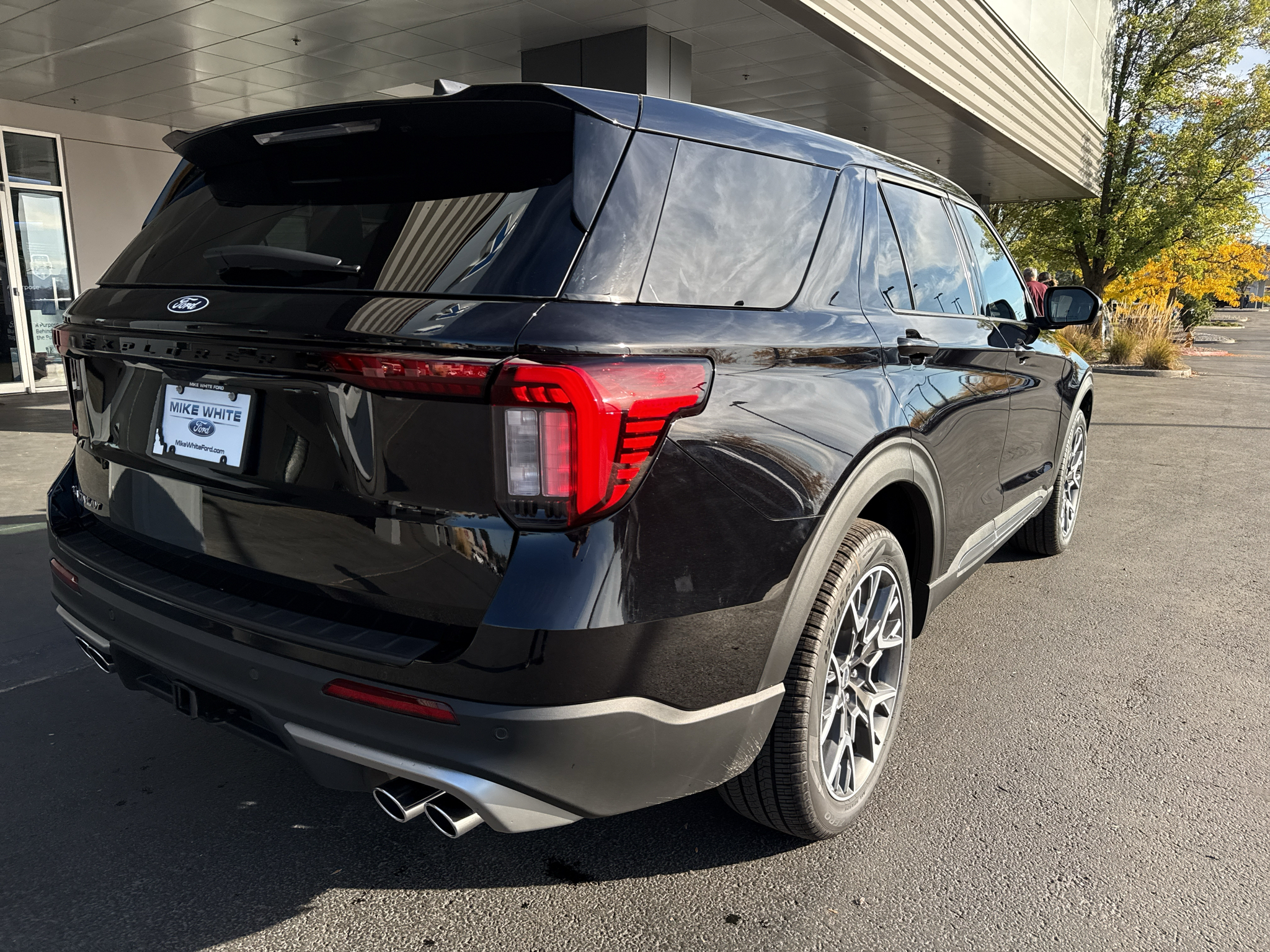 New 2027 Ford Explorer Platinum SUV