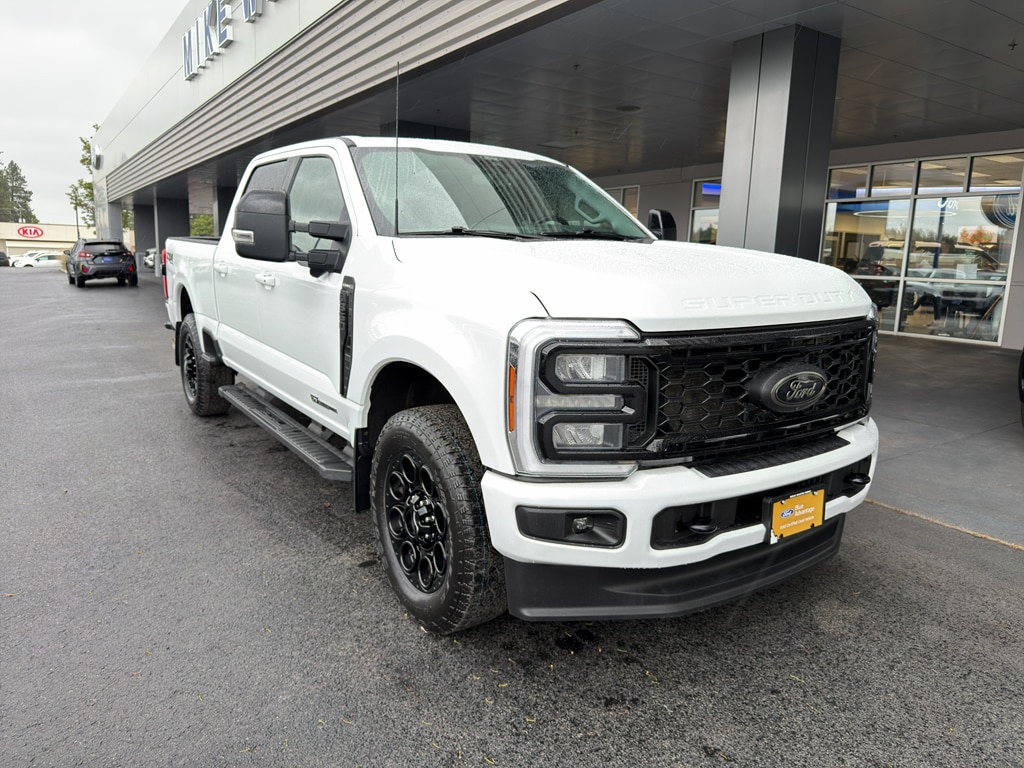2025 Ford F-350 Lariat 4x4 Crew Cab 160 in SRW's photo